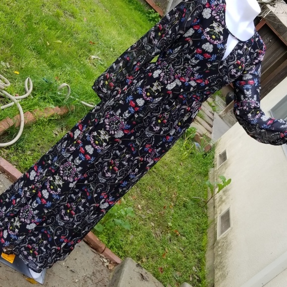 Modcloth maxi dress with long sleeves - Picture 2 of 7